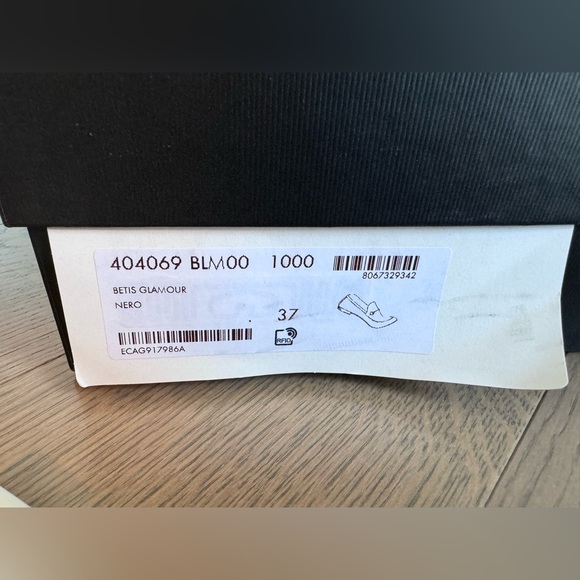 Gucci Leather Loafers - Picture 8 of 9